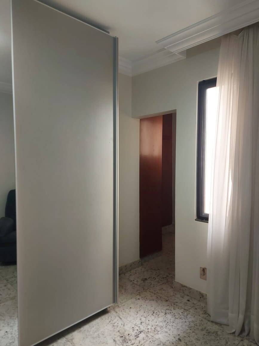 Apartamento à venda com 4 quartos, 377m² - Foto 18