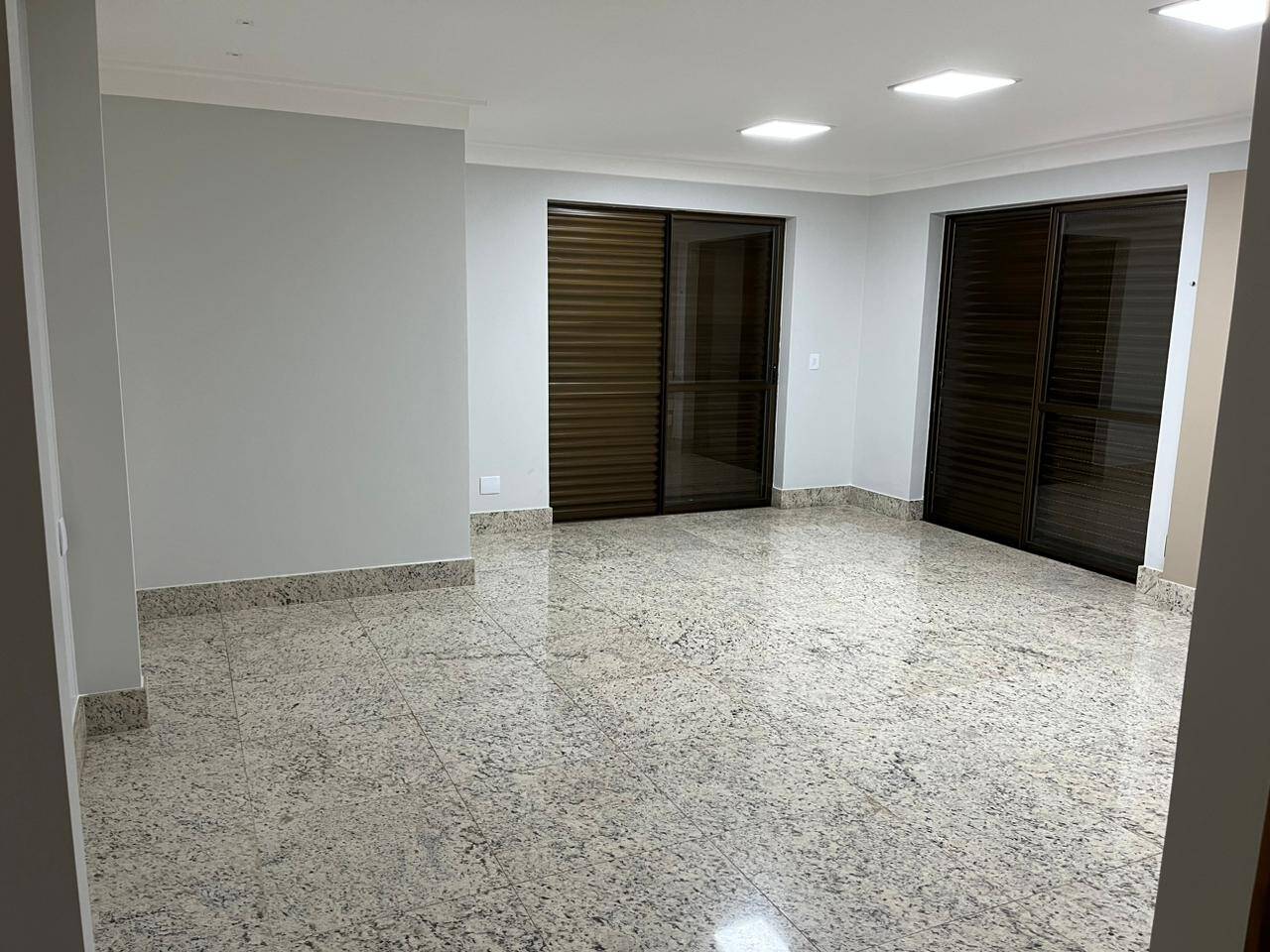 Cobertura à venda com 4 quartos, 332m² - Foto 23