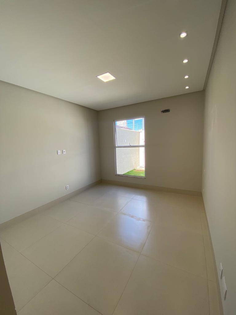 Casa à venda com 3 quartos, 144m² - Foto 11