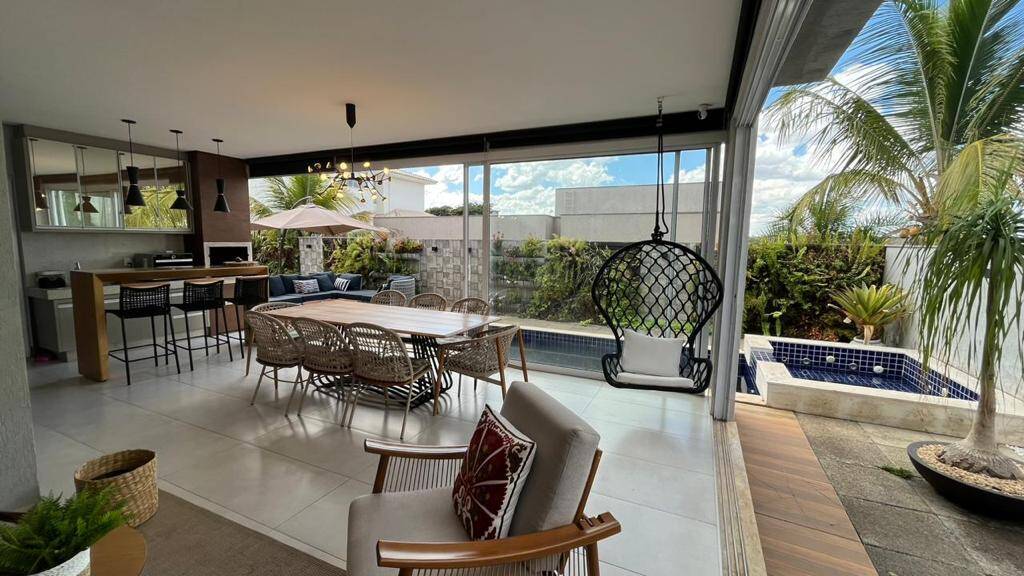 Casa à venda com 3 quartos, 255m² - Foto 10