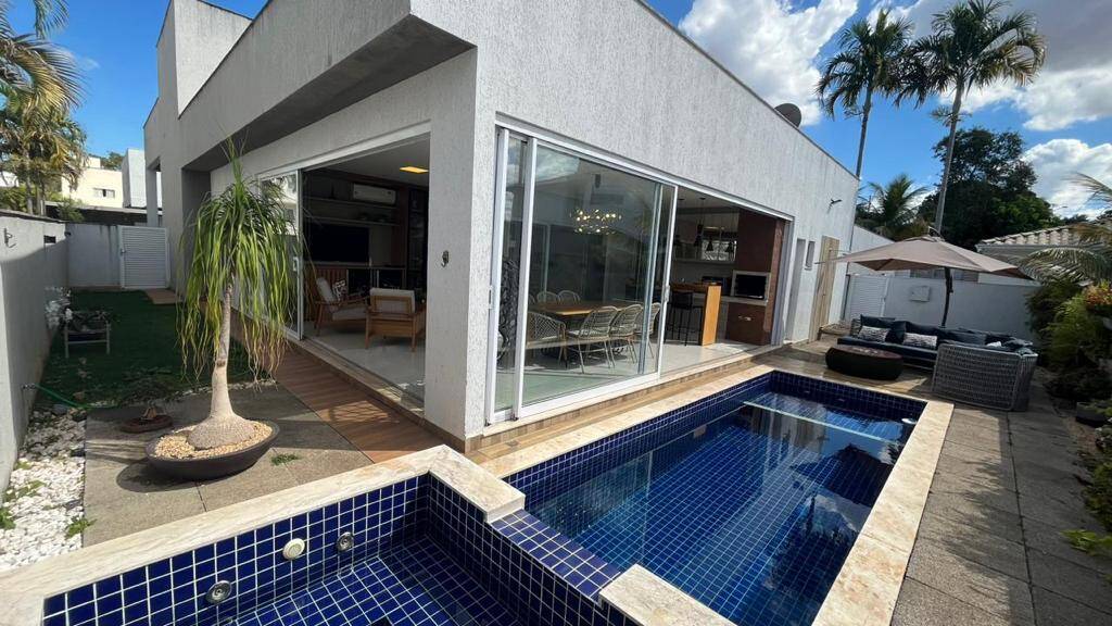 Casa à venda com 3 quartos, 255m² - Foto 9