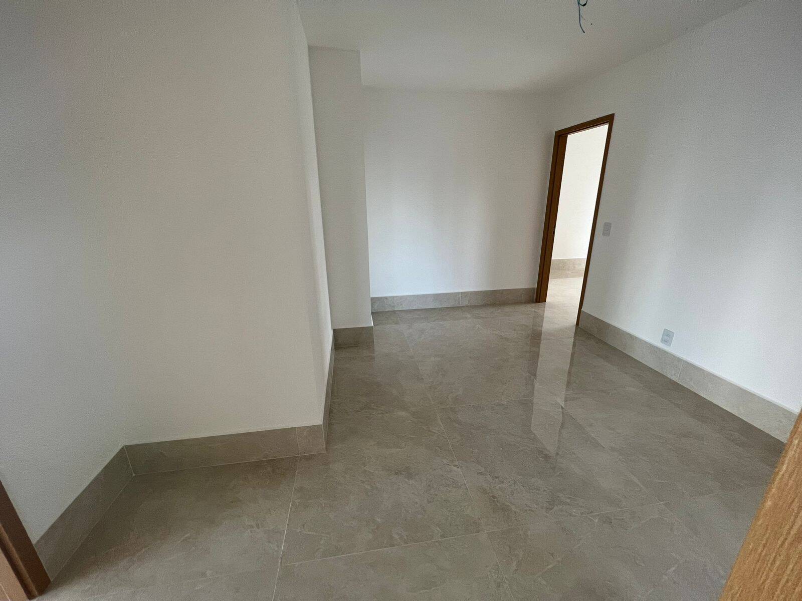 Apartamento à venda com 4 quartos, 244m² - Foto 14