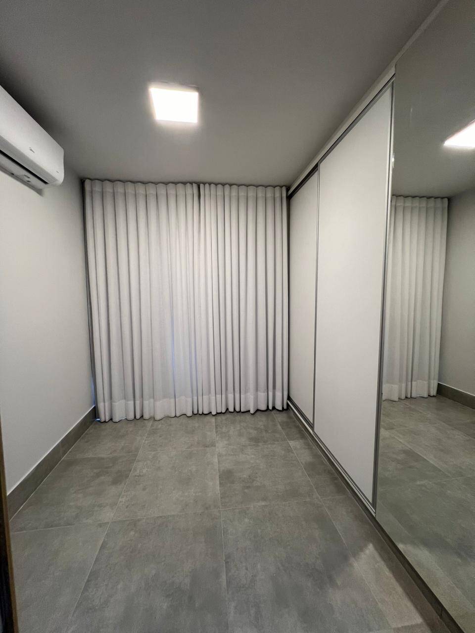 Apartamento à venda com 2 quartos, 64m² - Foto 11