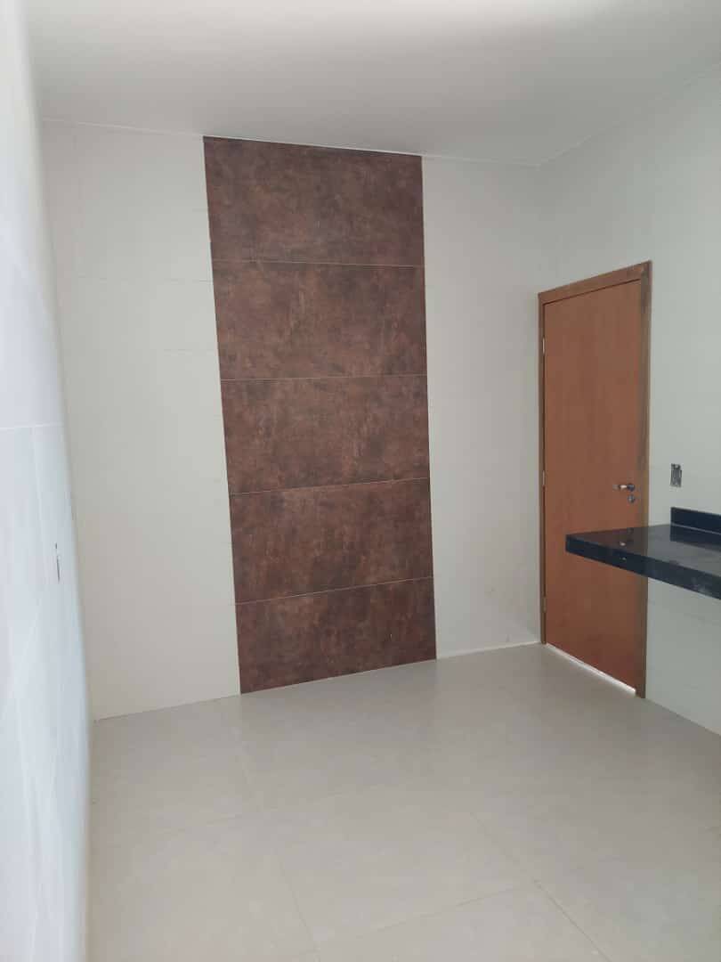 Casa à venda com 2 quartos, 100m² - Foto 7