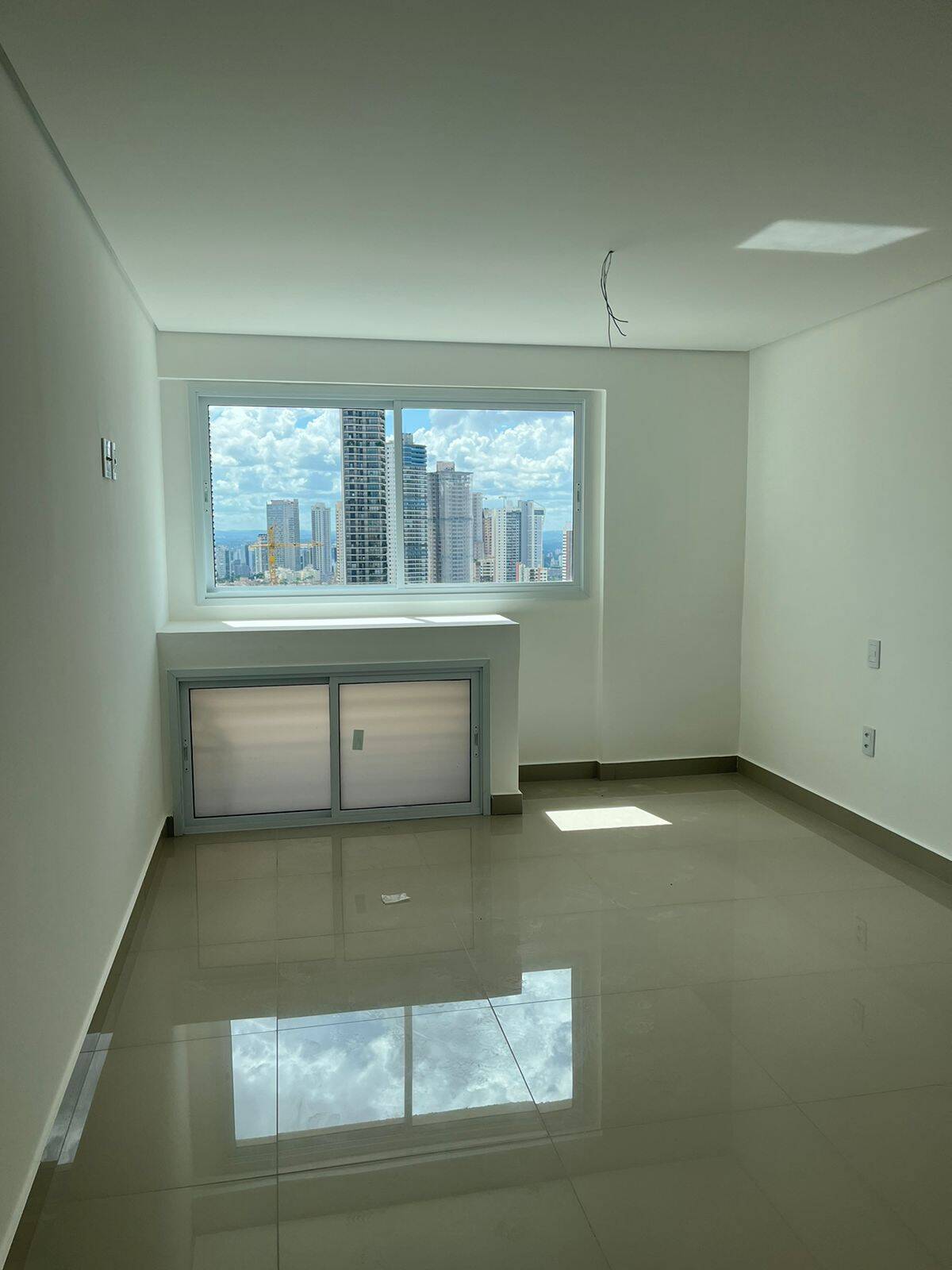 Apartamento à venda com 1 quarto, 56m² - Foto 2