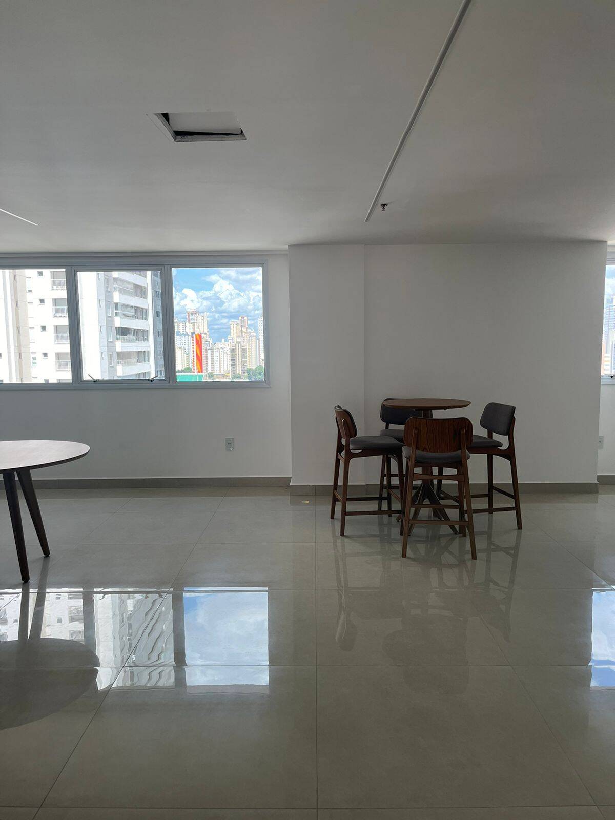 Apartamento à venda com 1 quarto, 56m² - Foto 13