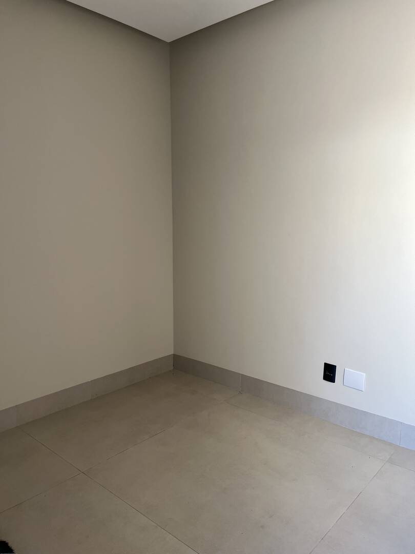 Casa à venda com 3 quartos, 200m² - Foto 18