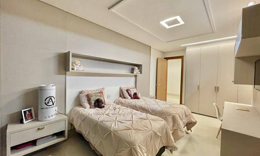 Casa à venda com 4 quartos, 840m² - Foto 16