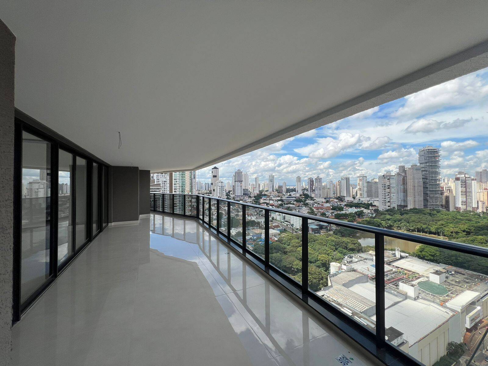 Apartamento à venda com 4 quartos, 261m² - Foto 17