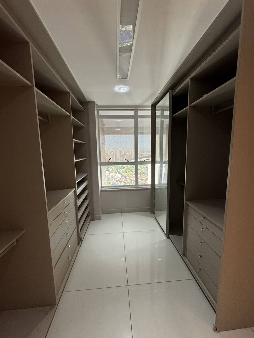 Apartamento à venda com 3 quartos, 157m² - Foto 23