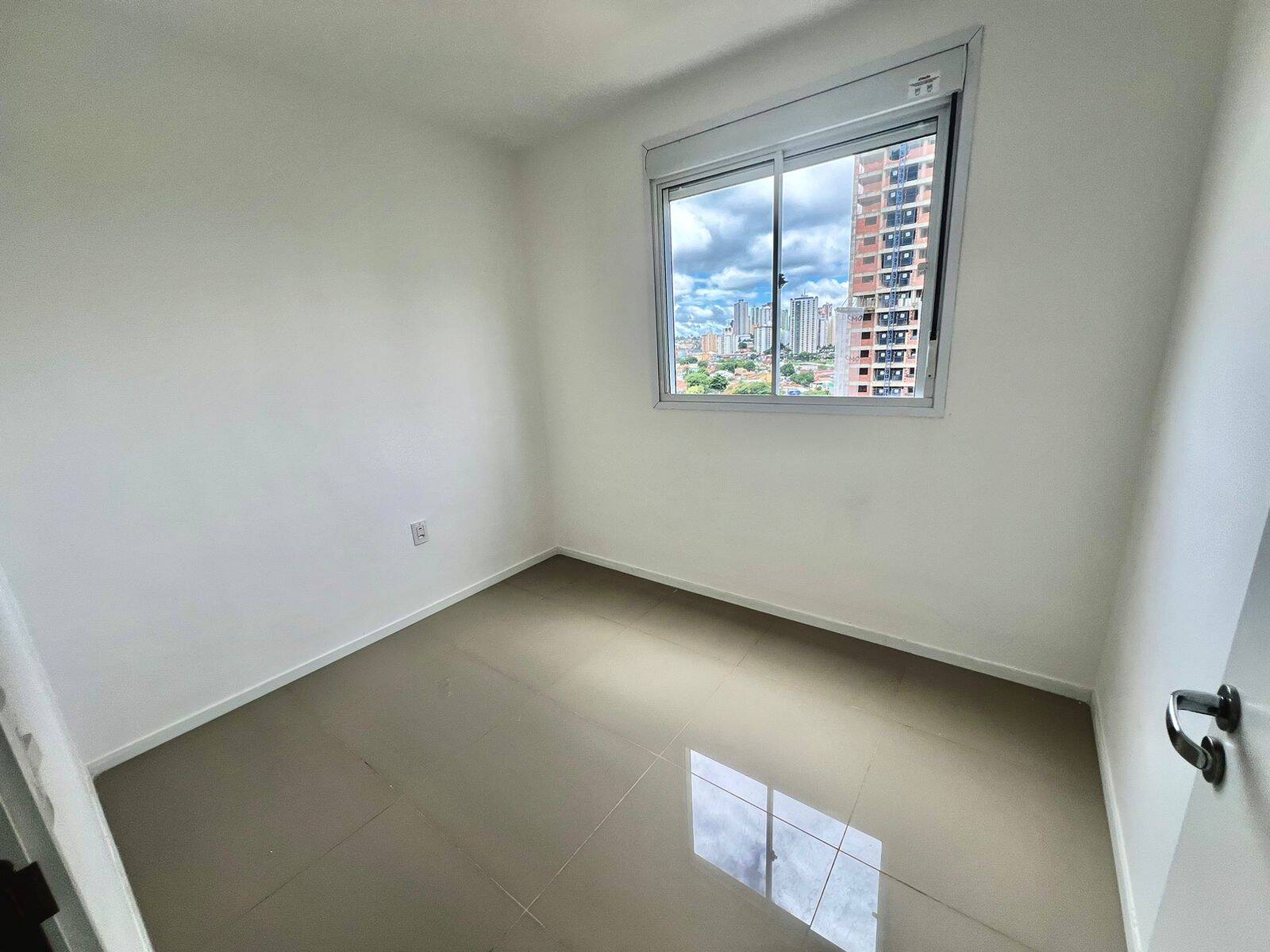 Apartamento à venda com 3 quartos, 76m² - Foto 9