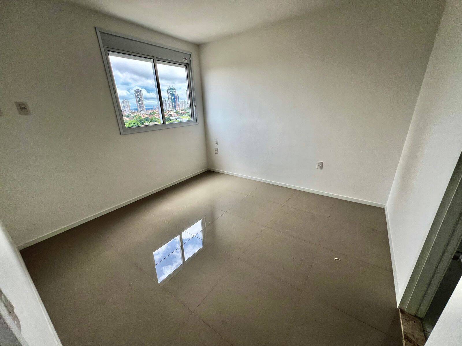 Apartamento à venda com 3 quartos, 76m² - Foto 10