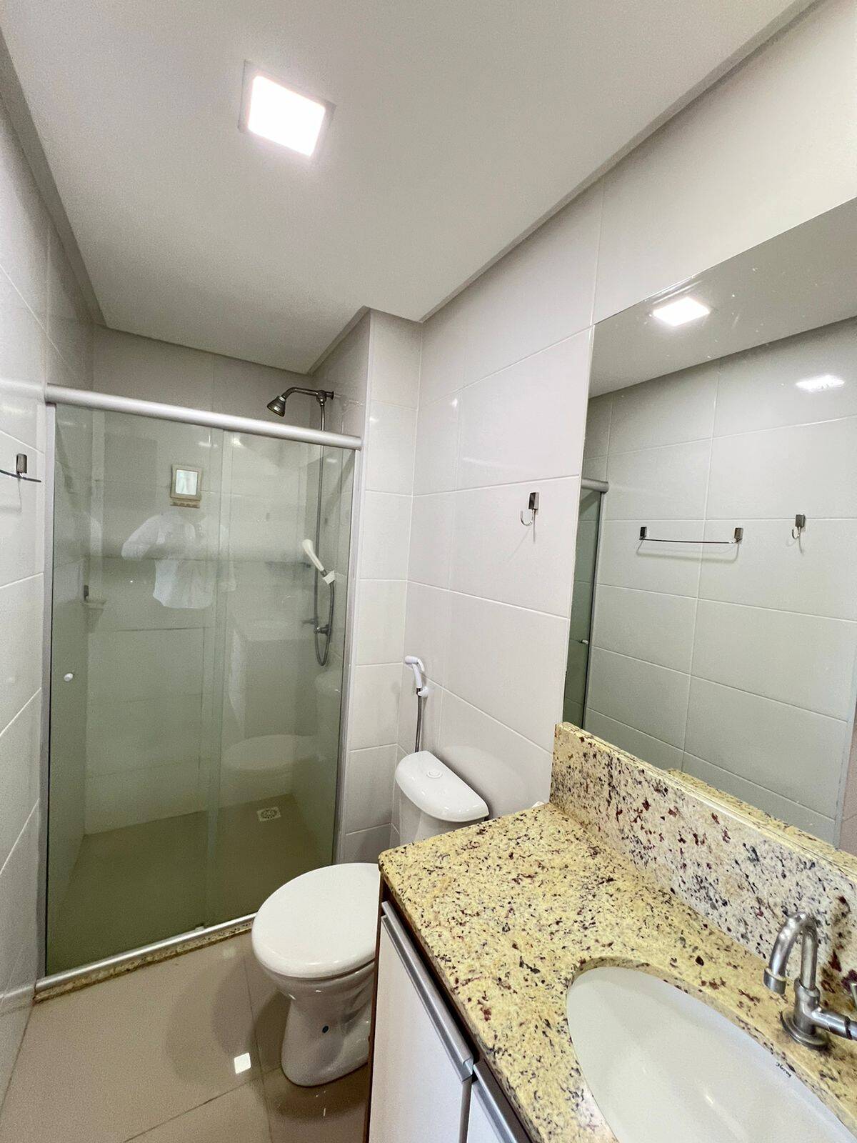 Apartamento à venda com 2 quartos, 65m² - Foto 19