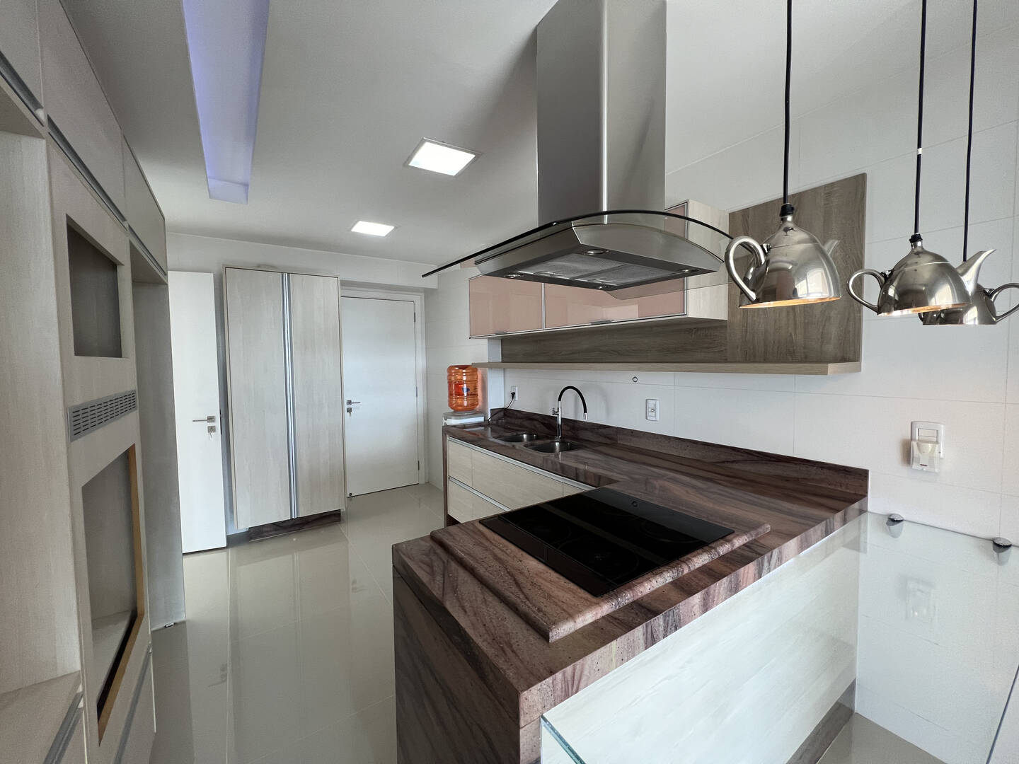 Apartamento à venda com 3 quartos, 207m² - Foto 35