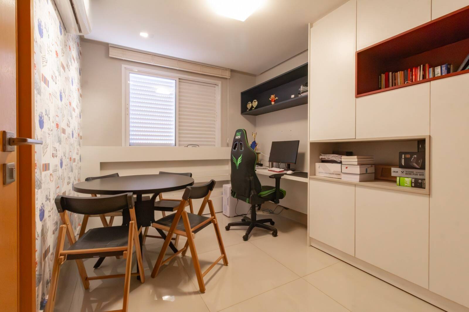 Apartamento à venda com 4 quartos, 165m² - Foto 12