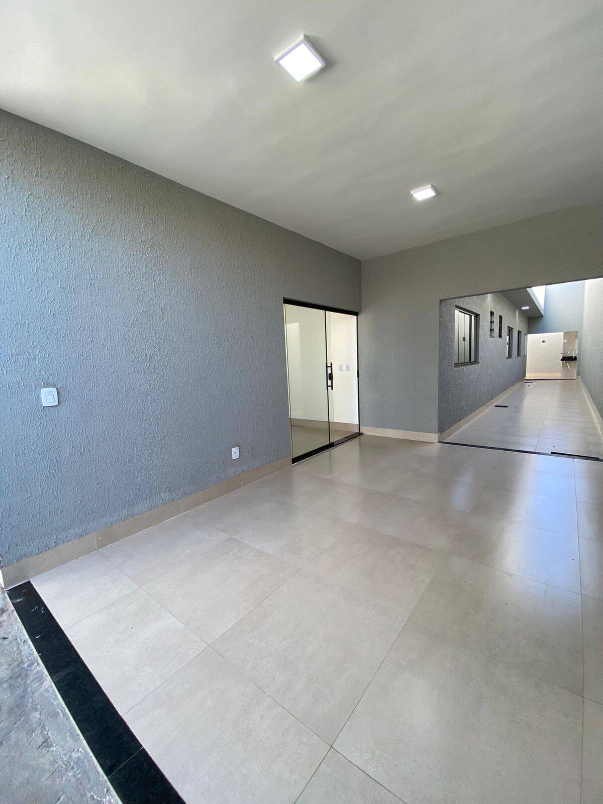 Casa à venda com 3 quartos, 114m² - Foto 2