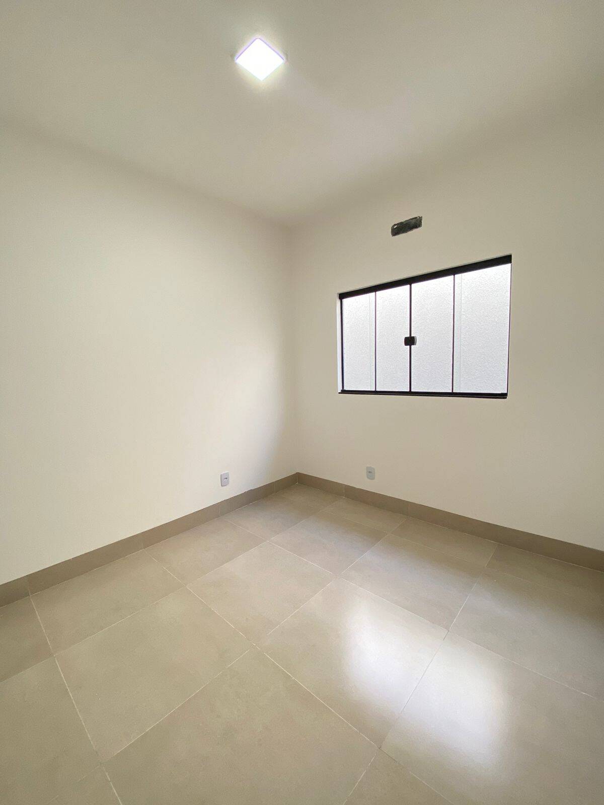 Casa à venda com 3 quartos, 114m² - Foto 14