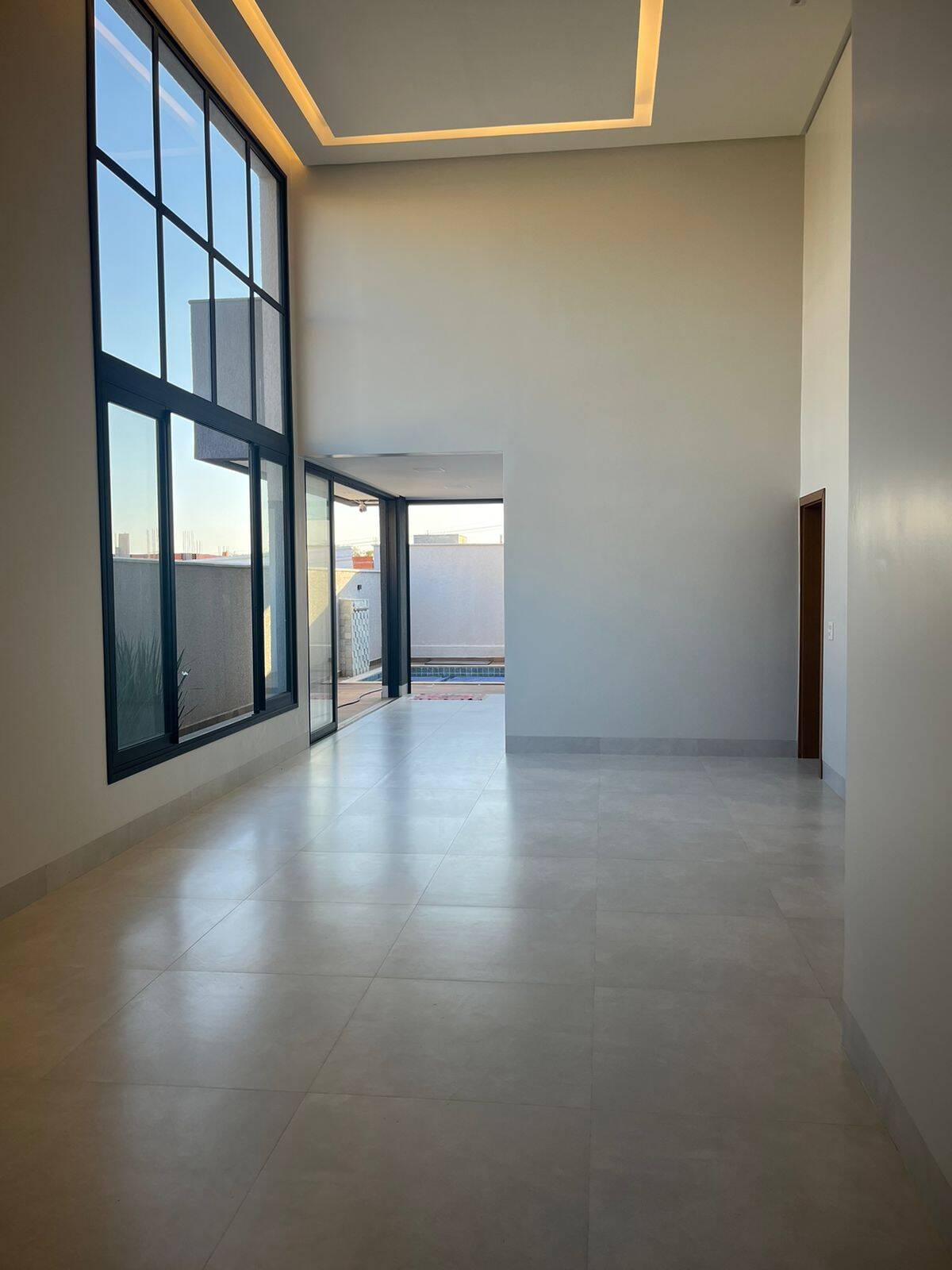 Casa à venda com 3 quartos, 161m² - Foto 4