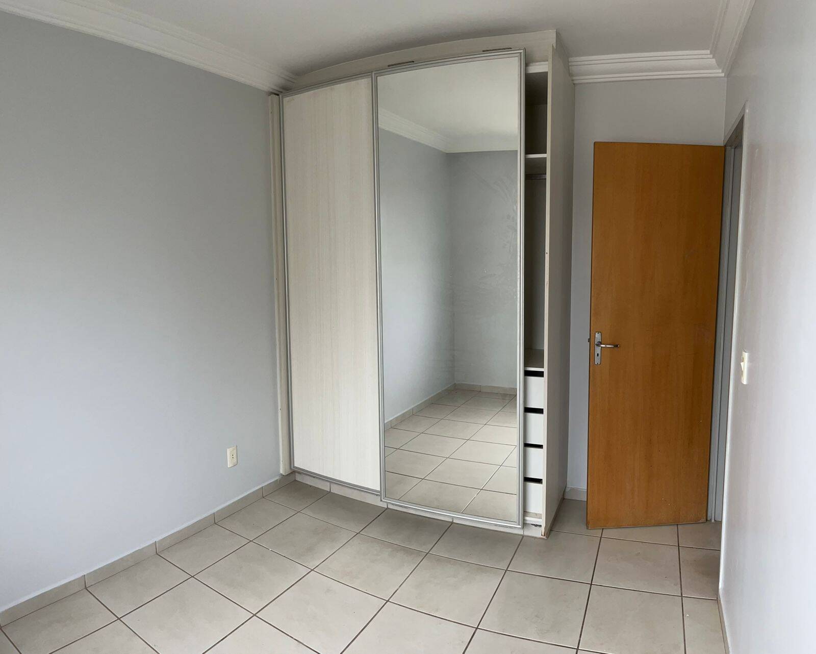 Apartamento à venda com 2 quartos, 56m² - Foto 5